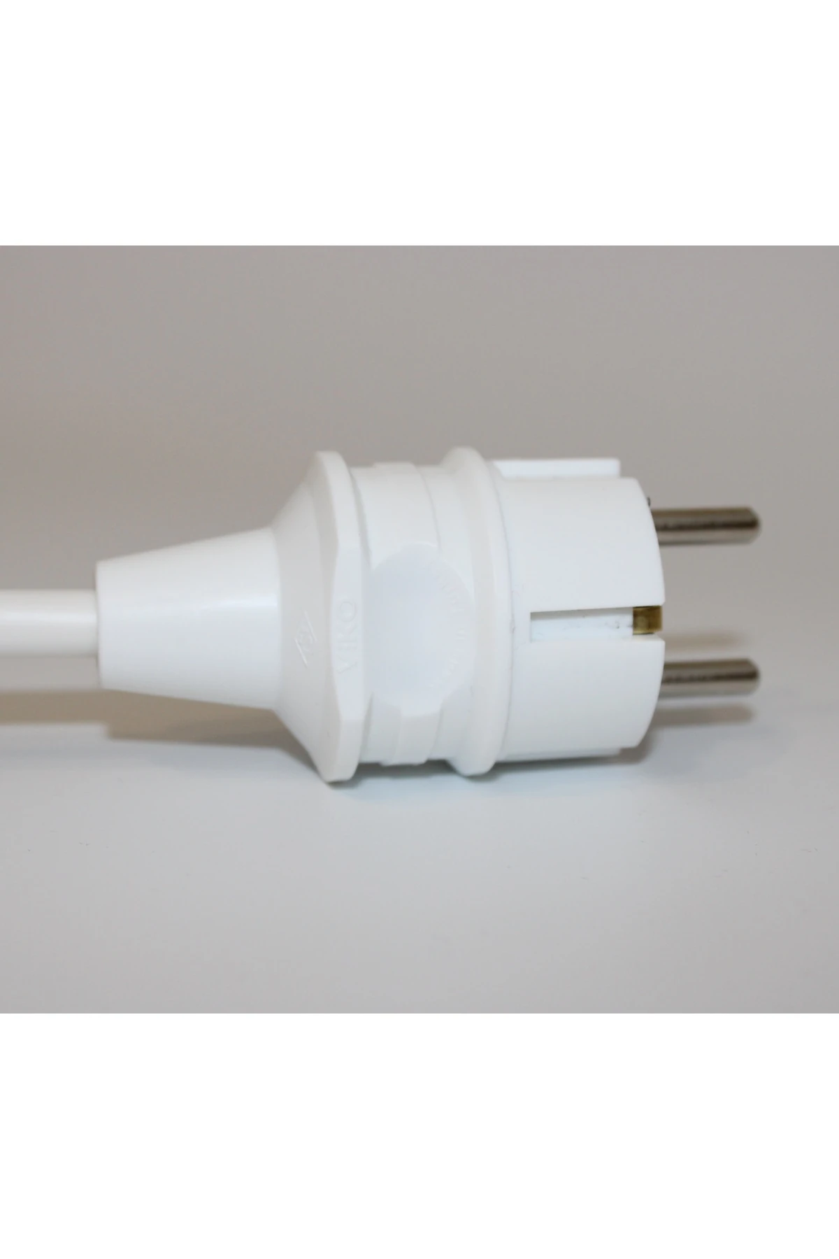 Seyyar 9 Metre Yanmaz Bakır Kablo – Viko Fişli, Öznur Kablodan Hazırlanmış